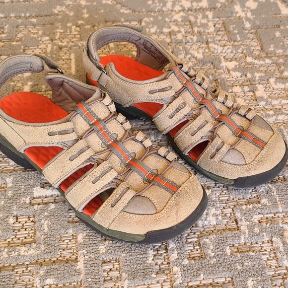 Clarks Women’s Fisherman-Style Sandals – Size 9W - Picture 1 of 5